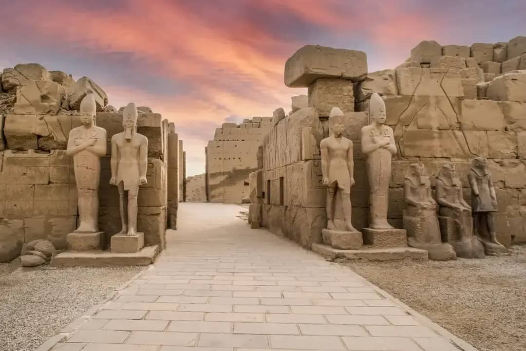 Ancient Egyptian pyramids and desert landscape in Giza