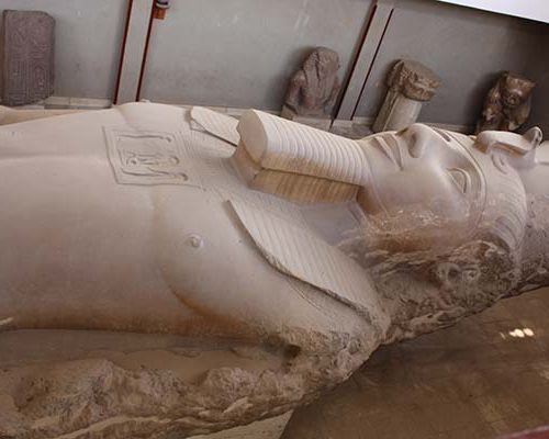 Memphis laying statues